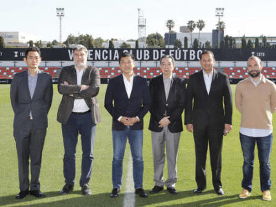El Comité Olímpico de Singapur conoce la Academia VCF