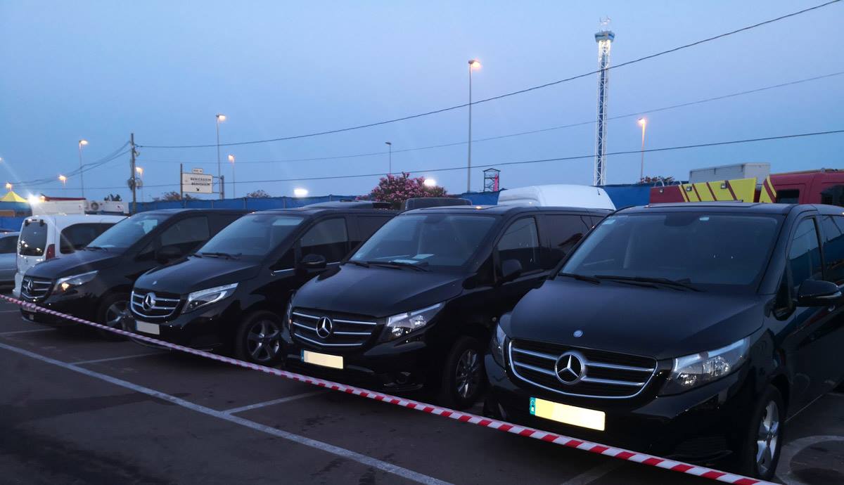Cómo organizar el transporte para grupos grandes: minivans y minibuses 3