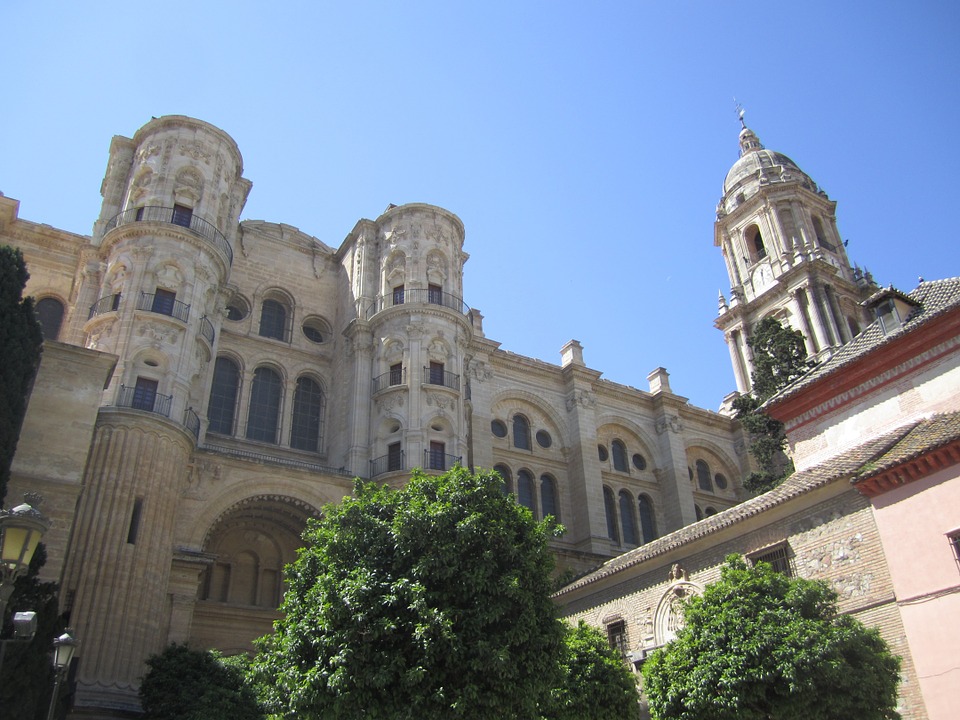 Tres destinos para perderse en Semana Santa 1